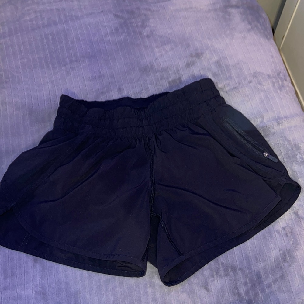 Black size 4 Lululemon athletic shorts